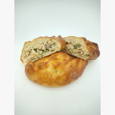 Пирожок с красной рыбой 3