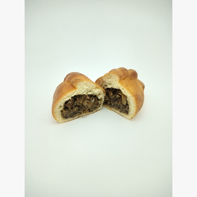 Пирожок с грибами и луком M 1.jpg